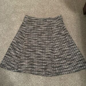 Ann Taylor Black White Red Tweed Mini Skirt Size 6